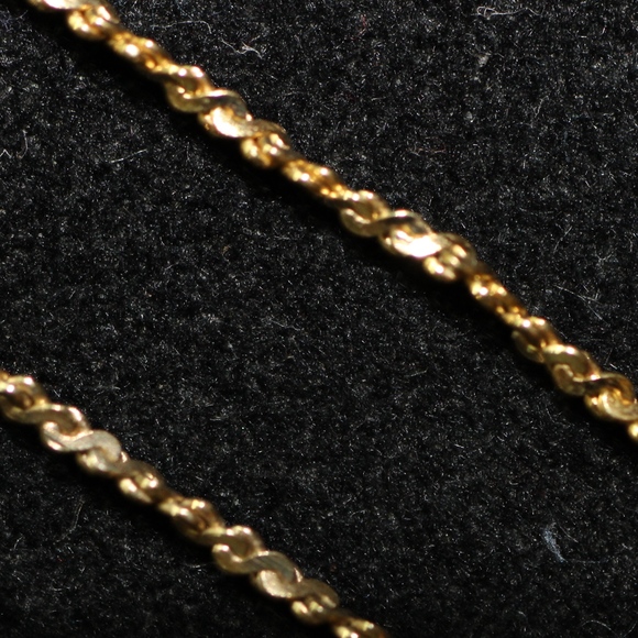 14K GF Vintage Gold Filled Crucifix Cross Pendant - Picture 7 of 8